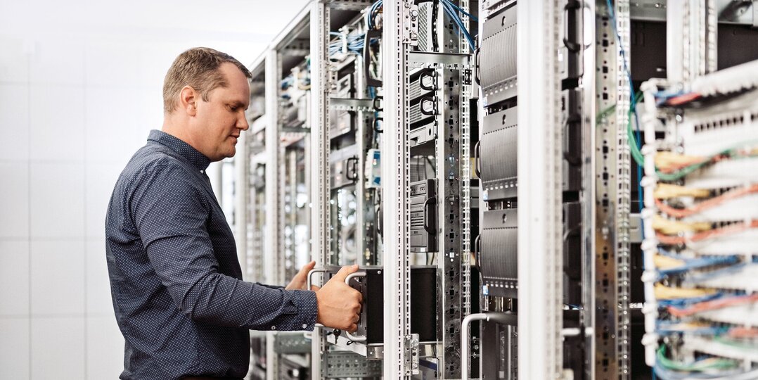  Safety specialist examines network technology 
