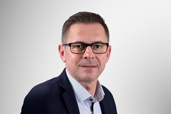Sympathic portrait of Bernd Freier, Head of Dussmann Food Services 