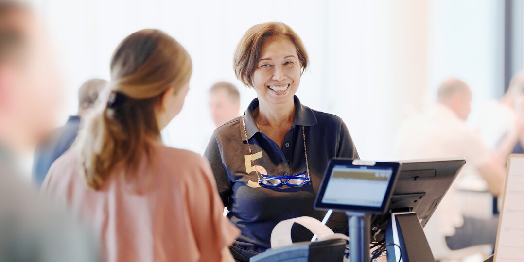 Dussmann personnel cashing in 
